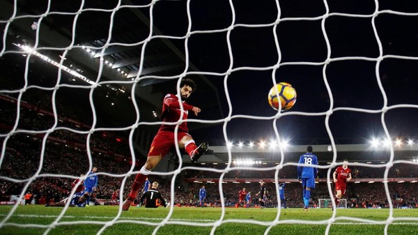 Foto: Salah Cemerlang, Liverpool Menang