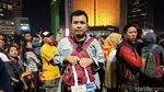 Unboxing Hadiah Kuis Tahun Baru ala Anies