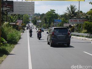 Foto: Arus Lalin Puncak Sebelum Ditutup Malam Nanti
