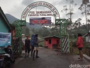 Gunung Slamet Berstatus Waspada, 50 Pendaki Tercatat Naik