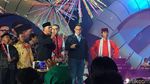Di Malam Pergantian Tahun, Anies Adu Pantun hingga Pukul Beduk