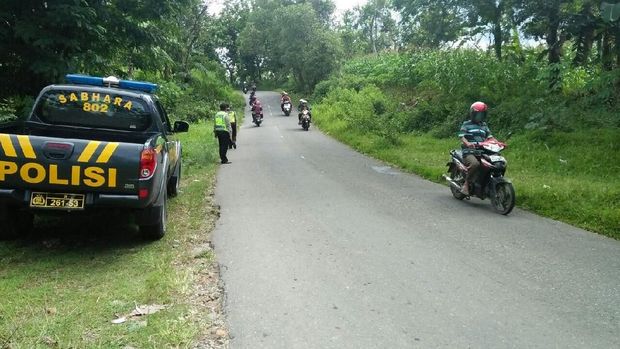 50 personel disiagakan di jalanan menanjak menuju obyek wisata 