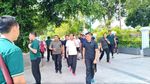 Gaya Merah-Putih Jokowi dan Keluarga Jelang Pergantian Tahun