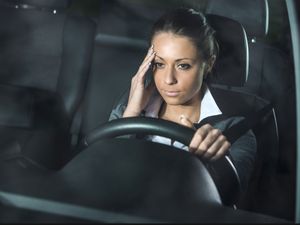 Biar Nggak Mual di Mobil Saat Perjalanan Jauh, Ini Tipsnya