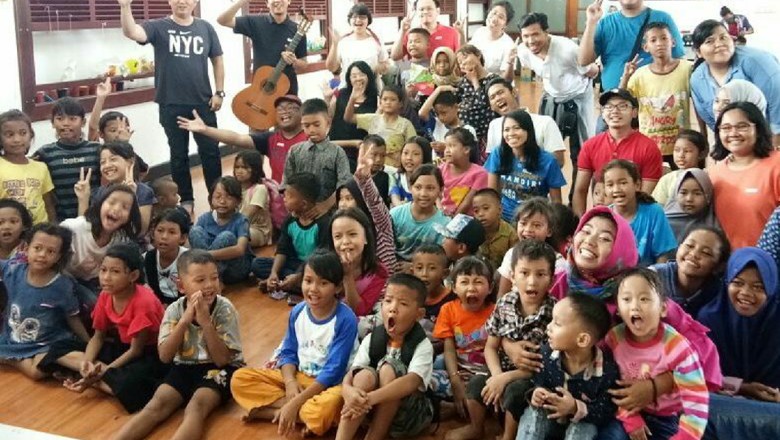 Ikhtiar Agar Anak-anak Mendapat Kehidupan dan Pendidikan yang Layak (Foto: Instagram/sahabatanak) Ikhtiar Agar Anak-anak Mendapat Kehidupan dan Pendidikan yang Layak (Foto: Instagram/sahabatanak)