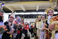 Suasana Tahun Baru di Bandara Soetta, Wisatawan Disambut Meriah