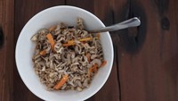 Kalau ini buckwheat bebas gluten dengan wortel, biji bunga matahari dan miso. Mau coba?Foto: Instagram sophia_latjuba88