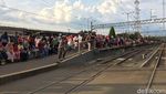 Penumpang Membeludak di Stasiun Bogor saat Libur Tahun Baru