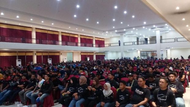 ESQ Riding diikuti 1.000 bikers