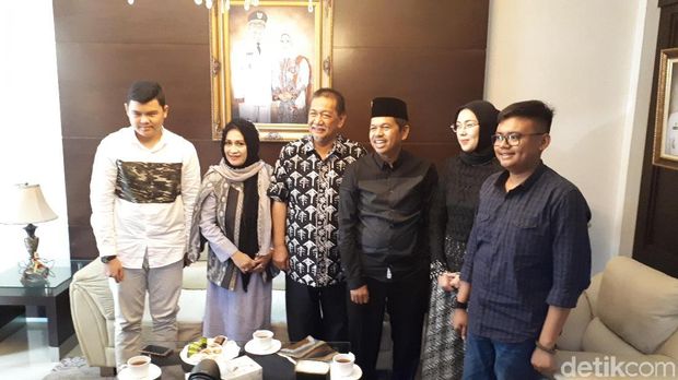 Ini Obrolan yang Dibahas Dedi Mulyadi di Rumah Deddy Mizwar