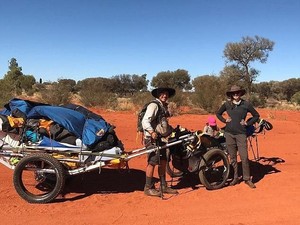 Umur 15 Bulan, Bayi Ini Diajak Orang Tuanya Lintasi Benua Australia