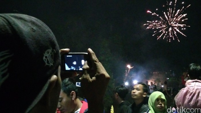 Indahnya Rayakan Tahun Baru di Ketinggian Gronggong Cirebon