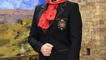 Ini Aina Gamzatova, Muslim Berhijab yang Tantang Putin di Pilpres Rusia