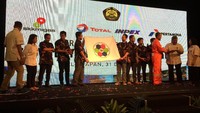 Peresmian ini dilakukan secara simbolis dengan memberikan buku dan penggantian logo pada pakaian pegawai yang dilakukan bertepatan dengan pergantian tahun pukul 00.00 WITA. Hal ini sesuai dengan masa habis kontrak TEPI, yaitu 31 Desember 2017. Puti Aini Yasmin/detikcom.