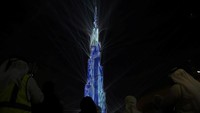 Cahaya yang cantik di Burj Khalifa. 