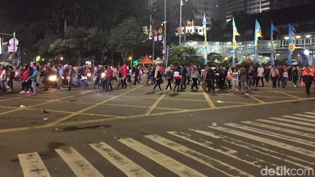 Lalin di Thamrin Kembali Dibuka Usai Perayaan Tahun Baru 2018