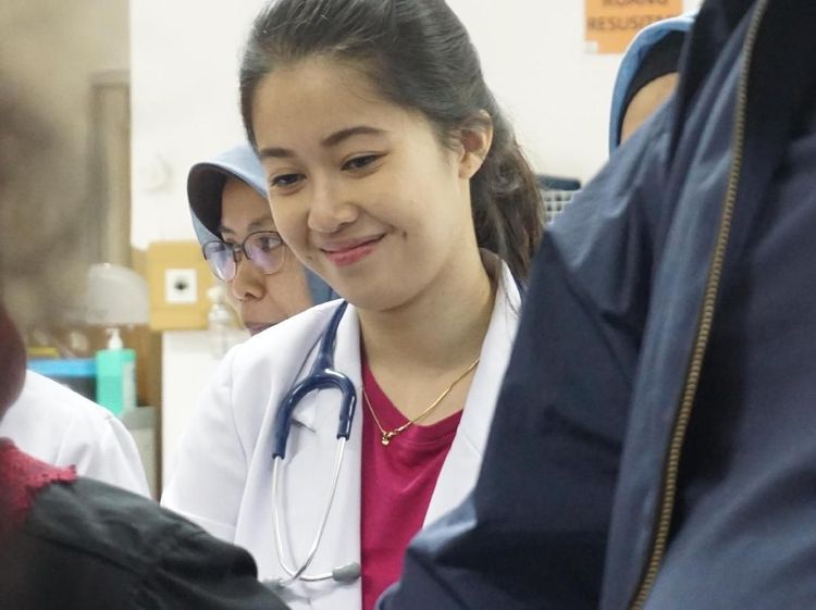 Foto: Tak Kenal Libur, Tahun Baru Mereka Tetap Jaga