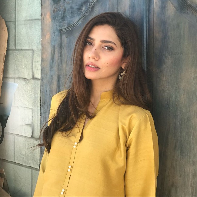 Sebelum sukses menjadi aktris, Mahira terlebih dahulu memulai kariernya sebagai VJ pada 2006. Foto: Instagram