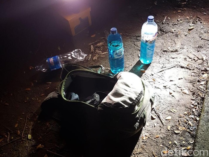 Penampakan Tas Ransel Terduga Pelempar Molotov di Mapolsek Bontoala