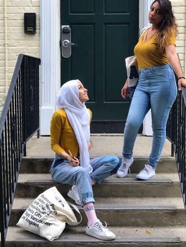  Hijabers Cantik Ini Populer karena Suka Olahraga yang Menantang