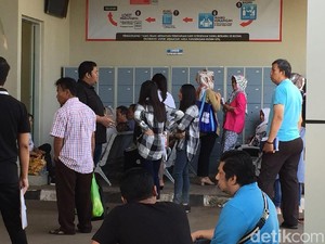 Ny Deisti Besuk Setya Novanto di Rutan KPK