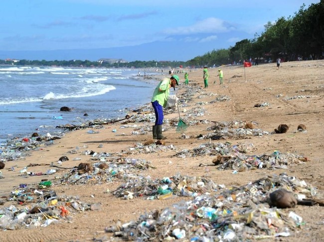 Fenomena Sampah di Bali