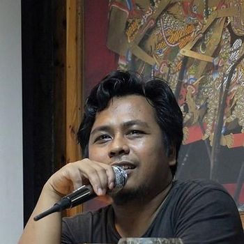 Ini Dia 10 Penulis Indonesia yang Bersinar