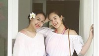 Terlihat tawa bahagia Chelsea Islan saat liburan. Foto: Instagram Chelsea Islan