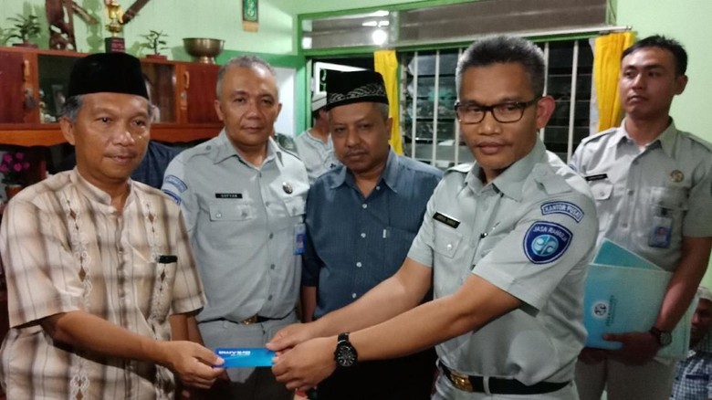 Korban Meninggal Speedboat Tabrak Pohon Dapat Santunan Rp 50 Juta Korban Meninggal Speedboat Tabrak Pohon Dapat Santunan Rp 50 Juta