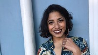 Meski berat Nadine tetap menjelaskan apa yang sebenarnya terjadi. Foto: Nadine Waworuntu (Desi/detikHOT)