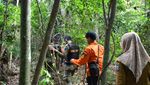 Cari Warga Hilang di Hutan, Rombongan Bupati Kesurupan