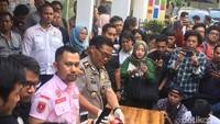 Polisi menjelaskan kasus narkoba yang menjerat Jennifer Dunn. Jennifer ditangkap jelang malam tahun baru.