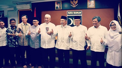 Foto: Momen Kemesraan PKS-Demiz yang Terpisahkan Kontrak Politik