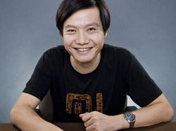 Seperti Jokowi, Bos Teknologi Ini Juga Pakai Kaus di Acara Resmi