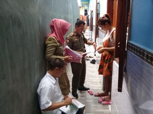 Antisipasi Urbanisasi di Surabaya, Petugas Kecamatan Gelar Razia