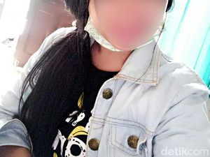 Ini Pengakuan Pemandu Lagu yang Fotonya Viral Mirip Hantu