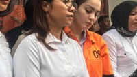 Tertangkap kasus narkoba, Jennifer Dunn masih terlihat cantik. Foto: Mei Amelia/detikcom