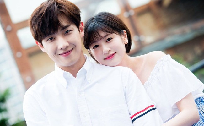 Jung So Min dikenal sebagai aktris berbakat yang telah membintangi banyak judul serial dan film. Sementara Lee Joon merupakan mantan Kpop idol yang berhasil membuktikan kepiawaiannya dalam berakting. Foto: Naver x Dispatch