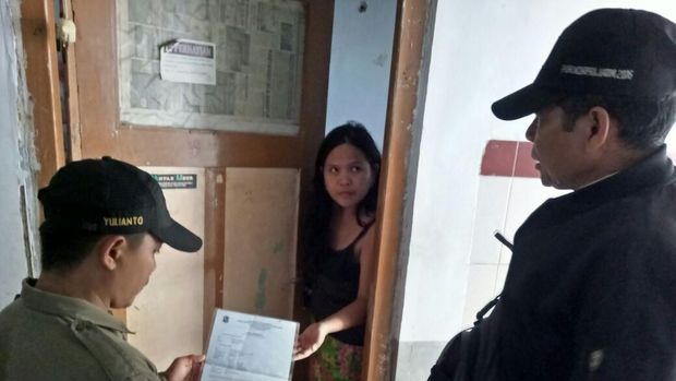 Petugas menemukan 75 warga non permanen di razia ini