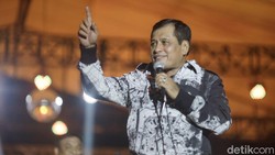 Akui Kekalahan di Pilgub Sulsel, Nurdin Halid Beri Selamat NA Akui Kekalahan di Pilgub Sulsel, Nurdin Halid Beri Selamat NA