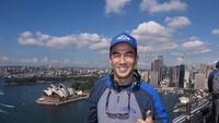 Keseruannya saat kerja sambil liburan ala Joe Taslim, dapat kita intip di Instagram pribadinya. (joe_taslim/Instagram)