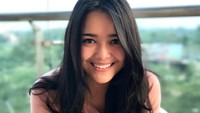Bahkan dalam sinetron Cinta Sebening Embun (2019) ia tampil sebagai Nayla, seorang ibu muda. Dok. Instagram/amandamanopo