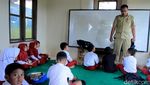 Miris, Gedung Sekolah di Sumedang Roboh