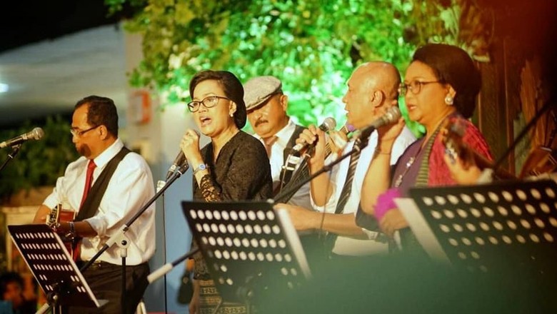Sri Mulyani Ungkap Alasan Menteri Jokowi Bikin Elek Yo Band Sri Mulyani Ungkap Alasan Menteri Jokowi Bikin Elek Yo Band