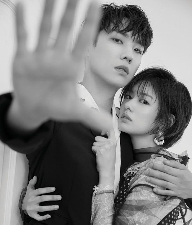 Para penggemar drama Father Is Strange tentu ikut bahagia dengan kabar baik yang mengawali tahun 2018 ini. Foto: Marie Claire