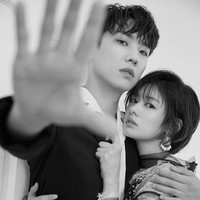 Para penggemar drama Father Is Strange tentu ikut bahagia dengan kabar baik yang mengawali tahun 2018 ini. Foto: Marie Claire