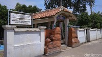 Inilah situs Keramat Pangeran Surya Negara, Desa Lemah Tamba, Kecamatan Panguragan, Kabupaten Cirebon, Jawa Barat (Sudirman Wamad/detikTravel)