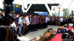 Jokowi Gaul Banget dengan Sneakers Merah