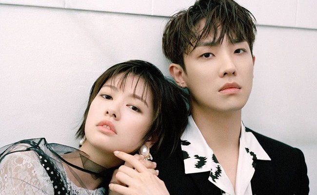 Kemesraan Jung So Min dan Lee Joon dimunculkan kembali saat pemotretan bersama majalah Marie Claire Korea. Foto: Marie Claire