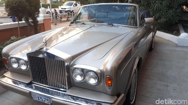 Rolls-Royce Corniche
